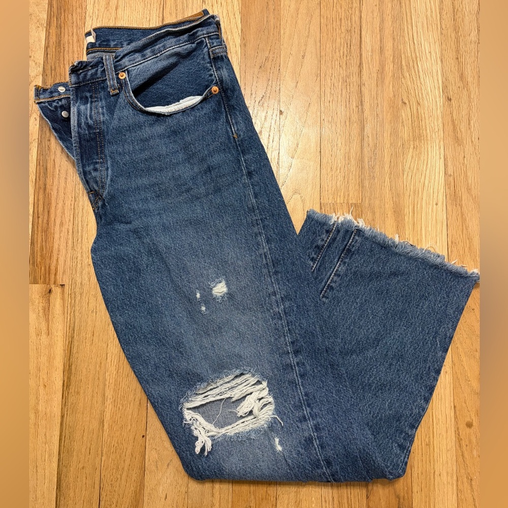 Levi's Blue Distressed Women Jeans